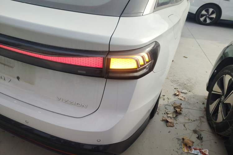 Used Volkswagen ID.7 VIZZION 2024 AIR model Exterior 6