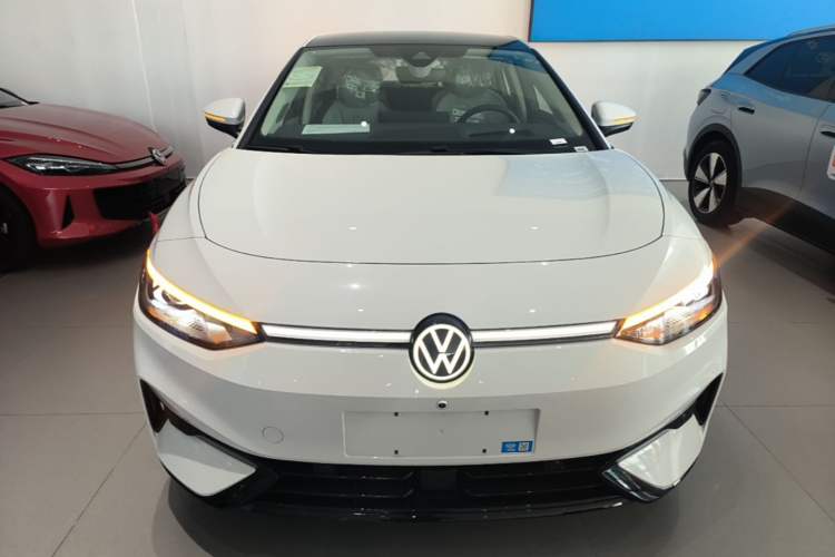 Used Volkswagen ID.7 VIZZION 2024 AIR model Front