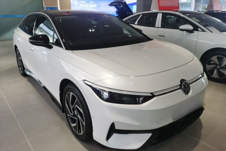 Used Volkswagen ID.7 VIZZION 2024 PRO Model Front Right 45 Deg