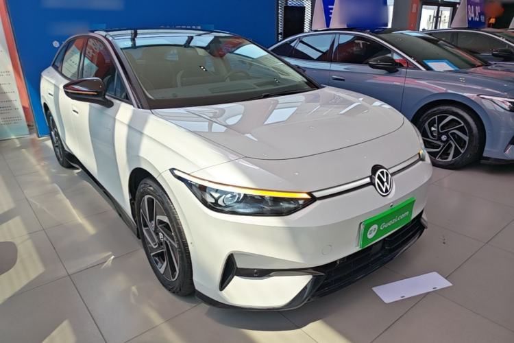 Used Volkswagen ID.7 VIZZION 2024 PRO Model Front Right 45 Deg