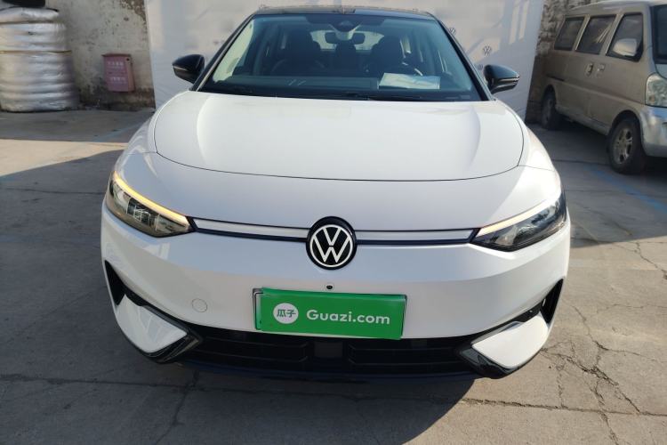 Used Volkswagen ID.7 VIZZION 2024 AIR model Front