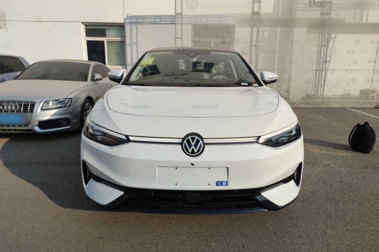 Used Volkswagen ID.7 VIZZION 2024 AIR model Front