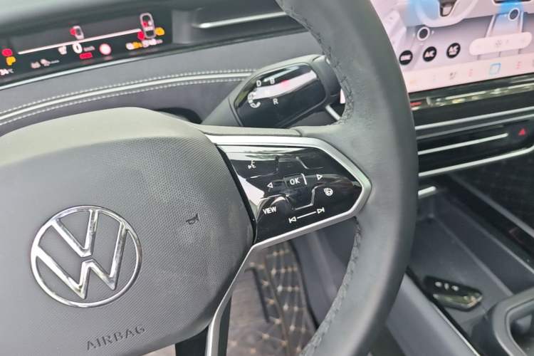 Used Volkswagen ID.7 VIZZION 2024 PRO Model Gear Lever