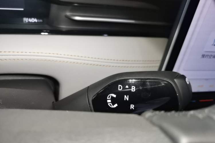 Used Volkswagen ID.7 VIZZION 2024 AIR model Gear Lever