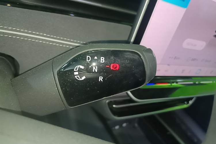 Used Volkswagen ID.7 VIZZION 2024 PRO Model Gear Lever