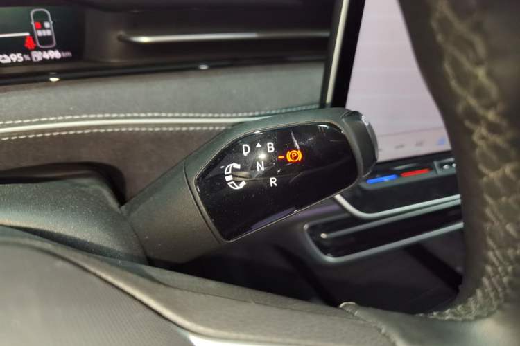 Used Volkswagen ID.7 VIZZION 2024 PRO Model Gear Lever