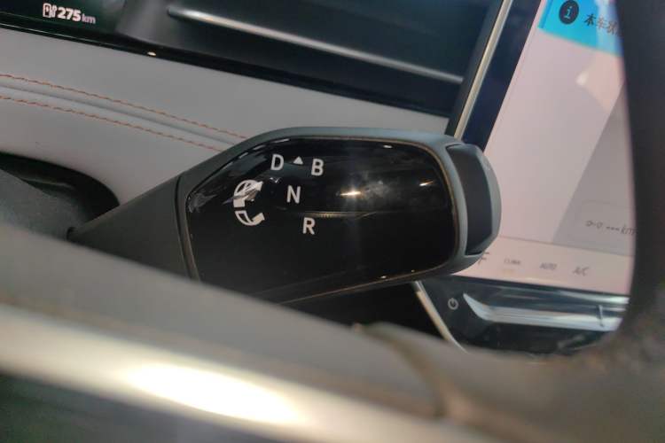 Used Volkswagen ID.7 VIZZION 2024 AIR model Gear Lever