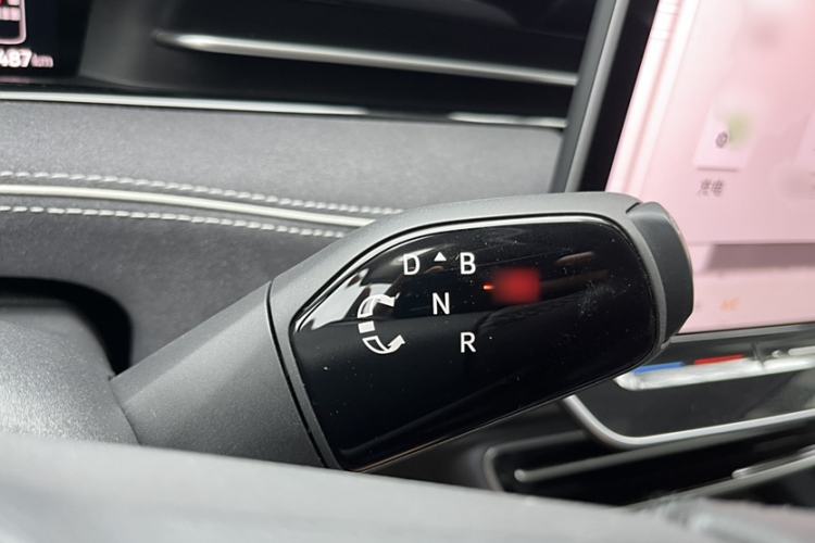 Used Volkswagen ID.7 VIZZION 2024 First Edition Gear Lever