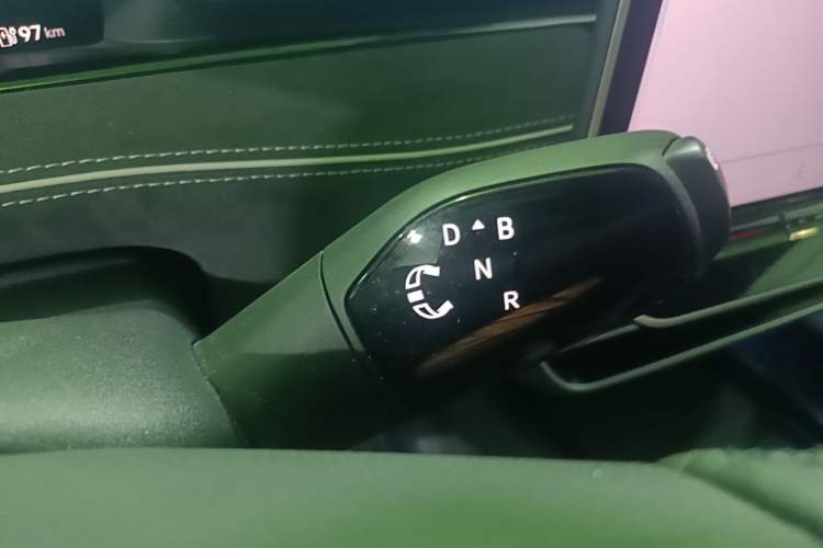 Used Volkswagen ID.7 VIZZION 2024 PRO Model Gear Lever
