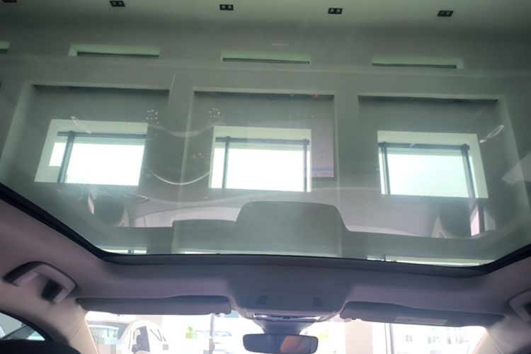 Used Volkswagen ID.7 VIZZION 2024 PRO Model Headliner
