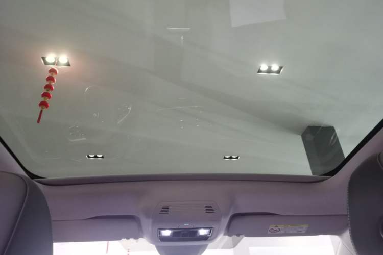 Used Volkswagen ID.7 VIZZION 2024 PRO Model Headliner