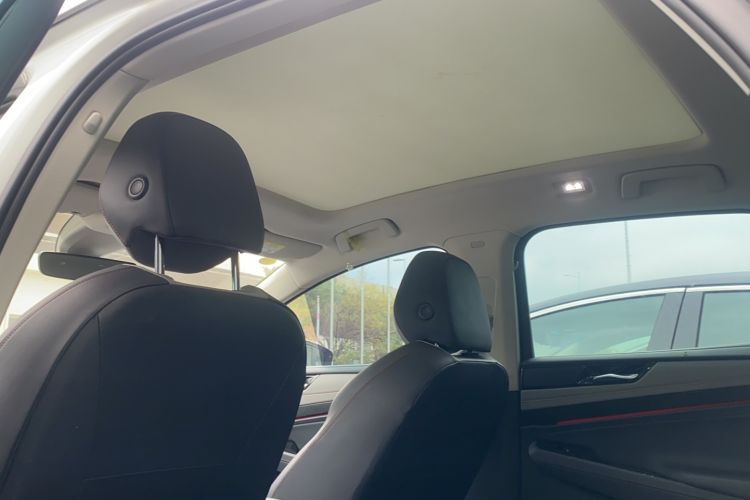 Used Volkswagen ID.7 VIZZION 2024 AIR model Headliner