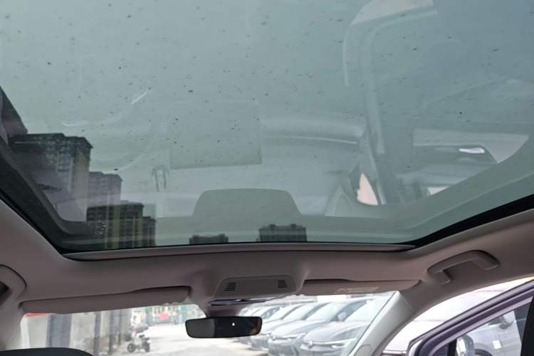 Used Volkswagen ID.7 VIZZION 2024 AIR model Headliner