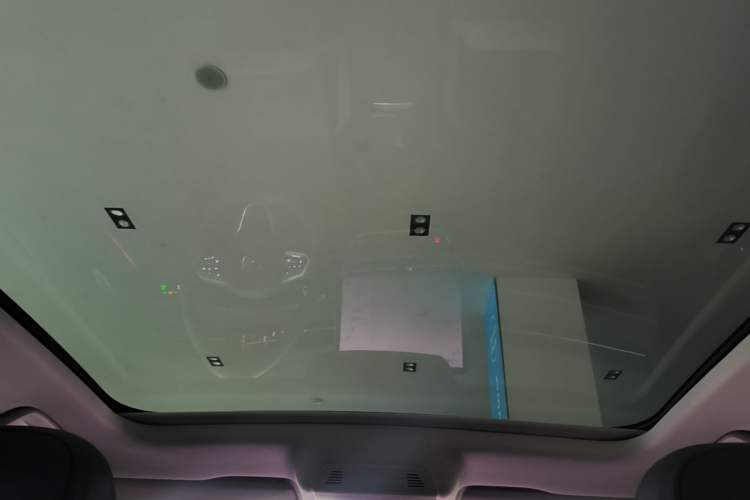 Used Volkswagen ID.7 VIZZION 2024 PRO Model Headliner