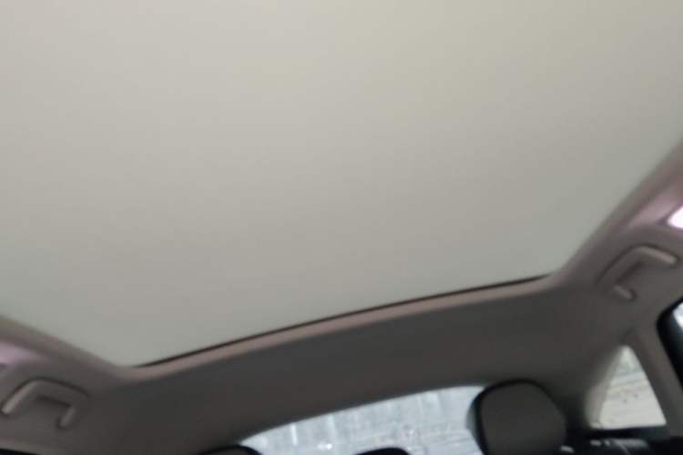 Used Volkswagen ID.7 VIZZION 2024 AIR model Headliner