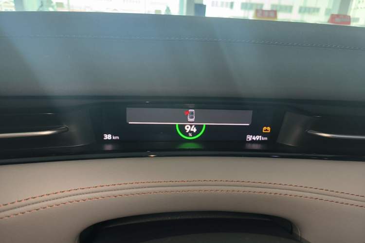 Used Volkswagen ID.7 VIZZION 2024 AIR model Instrument Cluster