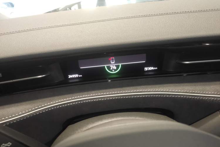 Used Volkswagen ID.7 VIZZION 2024 PRO Model Instrument Cluster