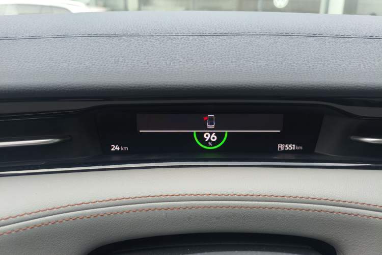 Used Volkswagen ID.7 VIZZION 2024 AIR model Instrument Cluster