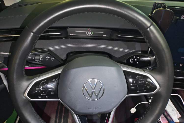 Used Volkswagen ID.7 VIZZION 2024 PRO Model Instrument Cluster