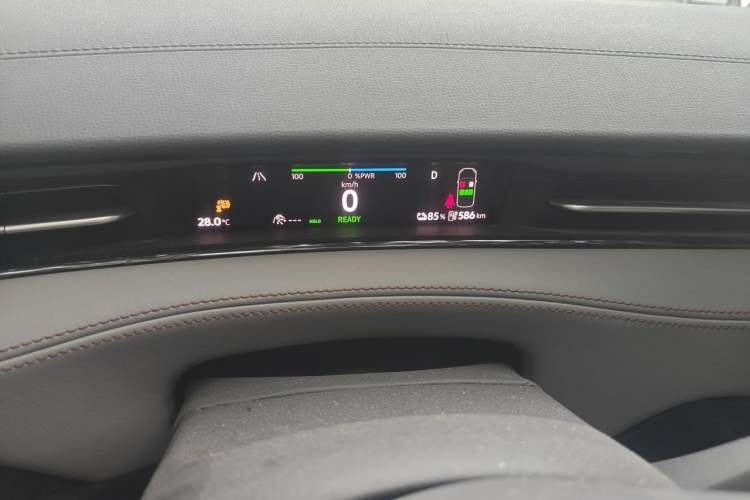 Used Volkswagen ID.7 VIZZION 2024 AIR model Instrument Cluster