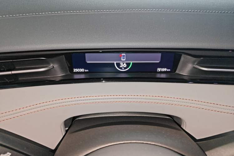 Used Volkswagen ID.7 VIZZION 2024 AIR model Instrument Cluster