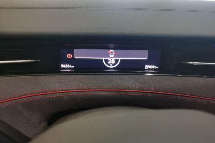 Used Volkswagen ID.7 VIZZION 2024 PRIME Instrument Cluster