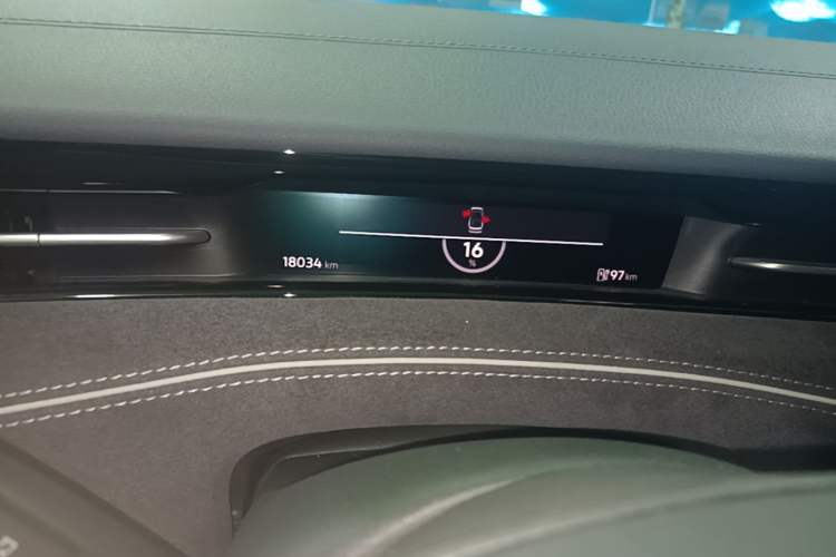 Used Volkswagen ID.7 VIZZION 2024 PRO Model Instrument Cluster