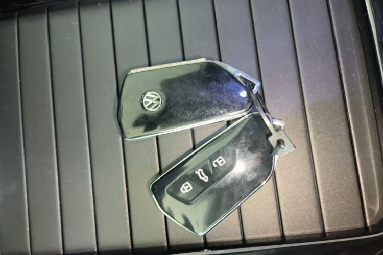 Used Volkswagen ID.7 VIZZION 2024 AIR model Interior 1