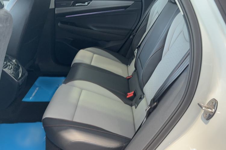 Used Volkswagen ID.7 VIZZION 2024 AIR model Interior 2