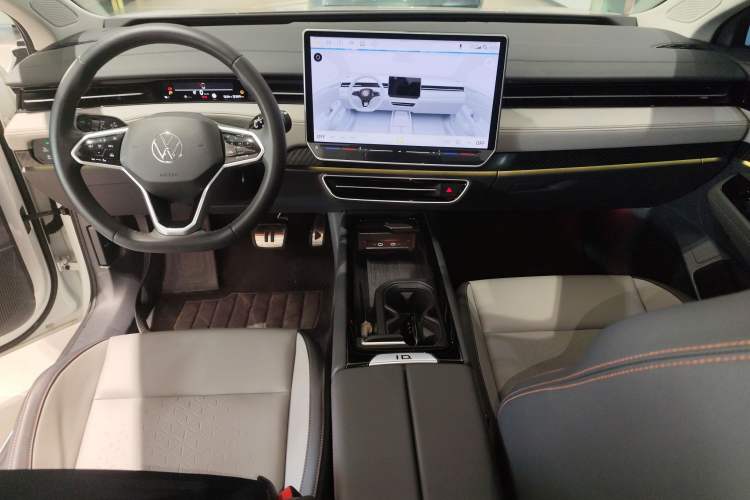 Used Volkswagen ID.7 VIZZION 2024 AIR model Interior 2