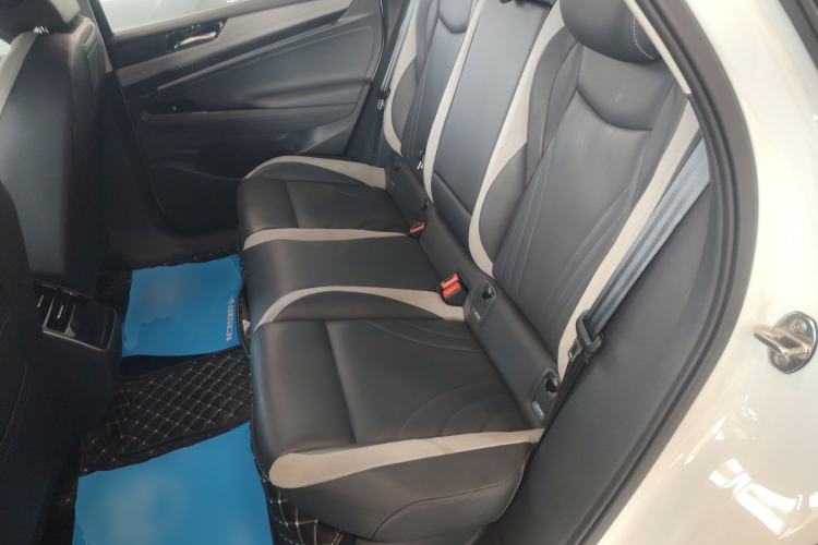 Used Volkswagen ID.7 VIZZION 2024 AIR model Interior 4