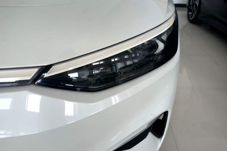 Used Volkswagen ID.7 VIZZION 2024 PRO Model Left Front Headlight