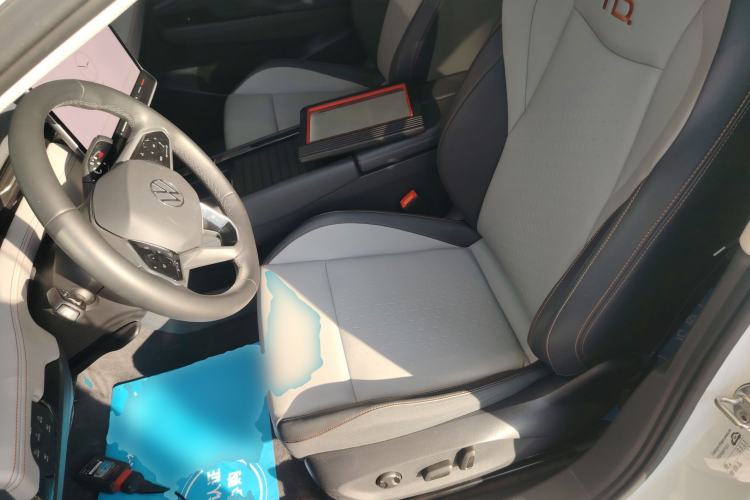 Used Volkswagen ID.7 VIZZION 2024 AIR model Left Front Seat