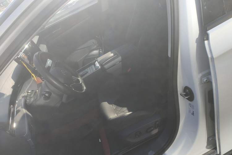 Used Volkswagen ID.7 VIZZION 2024 First Edition Left Front Seat