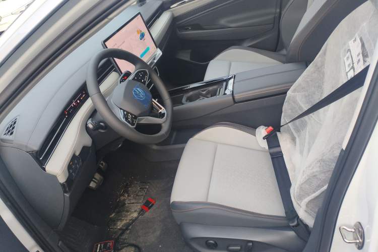 Used Volkswagen ID.7 VIZZION 2024 AIR model Left Front Seat