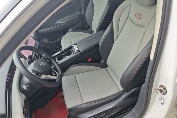 Used Volkswagen ID.7 VIZZION 2024 AIR model Left Front Seat