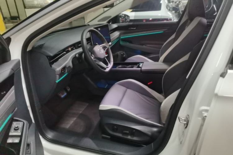 Used Volkswagen ID.7 VIZZION 2024 PRO Model Left Front Seat