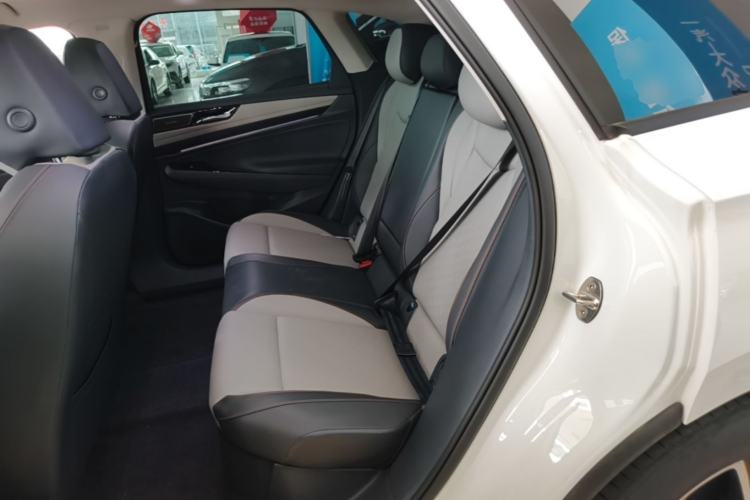 Used Volkswagen ID.7 VIZZION 2024 AIR model Left Rear Seat