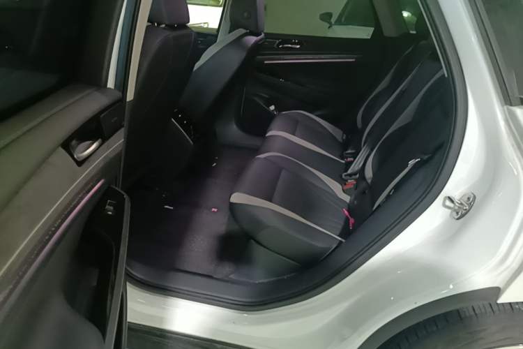 Used Volkswagen ID.7 VIZZION 2024 PRO Model Left Rear Seat