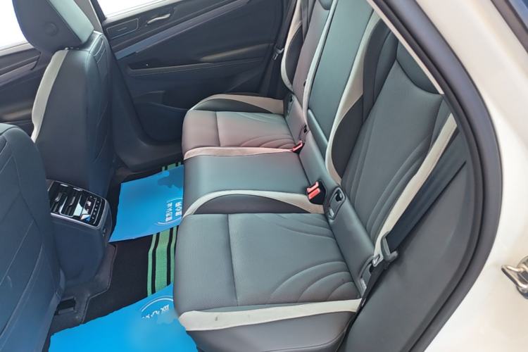 Used Volkswagen ID.7 VIZZION 2024 PRO Model Left Rear Seat
