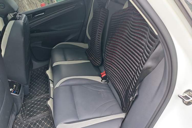 Used Volkswagen ID.7 VIZZION 2024 PRO Model Left Rear Seat