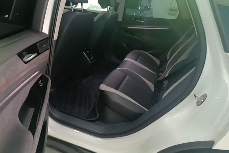 Used Volkswagen ID.7 VIZZION 2024 PRIME Left Rear Seat