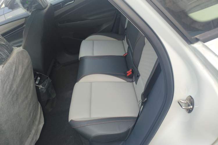 Used Volkswagen ID.7 VIZZION 2024 AIR model Left Rear Seat