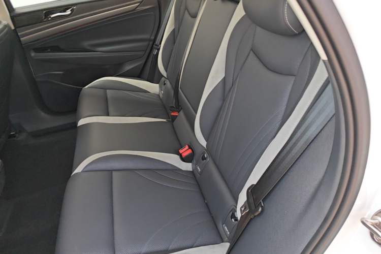 Used Volkswagen ID.7 VIZZION 2024 PRO Model Left Rear Seat