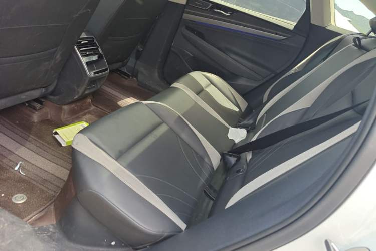 Used Volkswagen ID.7 VIZZION 2024 First Edition Left Rear Seat