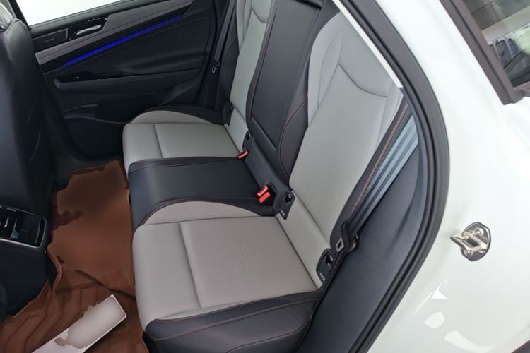 Used Volkswagen ID.7 VIZZION 2024 AIR model Left Rear Seat