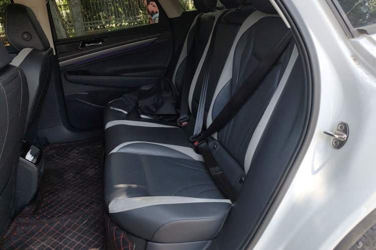 Used Volkswagen ID.7 VIZZION 2024 First Edition Left Rear Seat