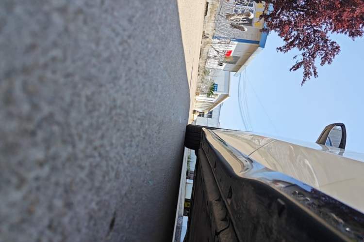 Used Volkswagen ID.7 VIZZION 2024 First Edition Left Side Sill