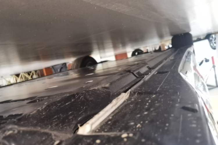 Used Volkswagen ID.7 VIZZION 2024 AIR model Left Side Sill