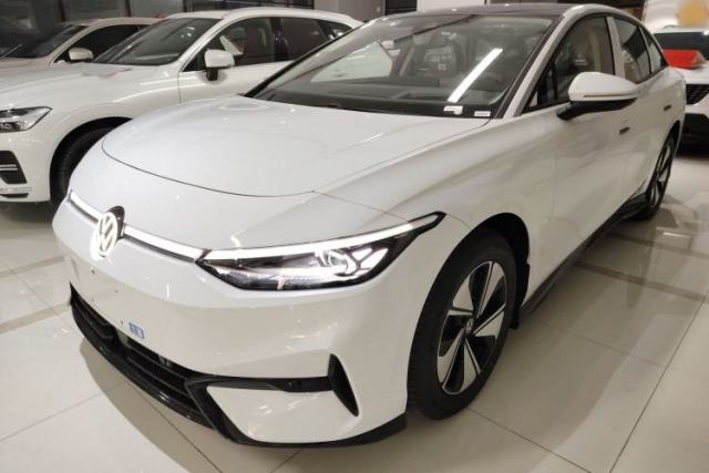 Used Volkswagen ID.7 VIZZION 2024 AIR model